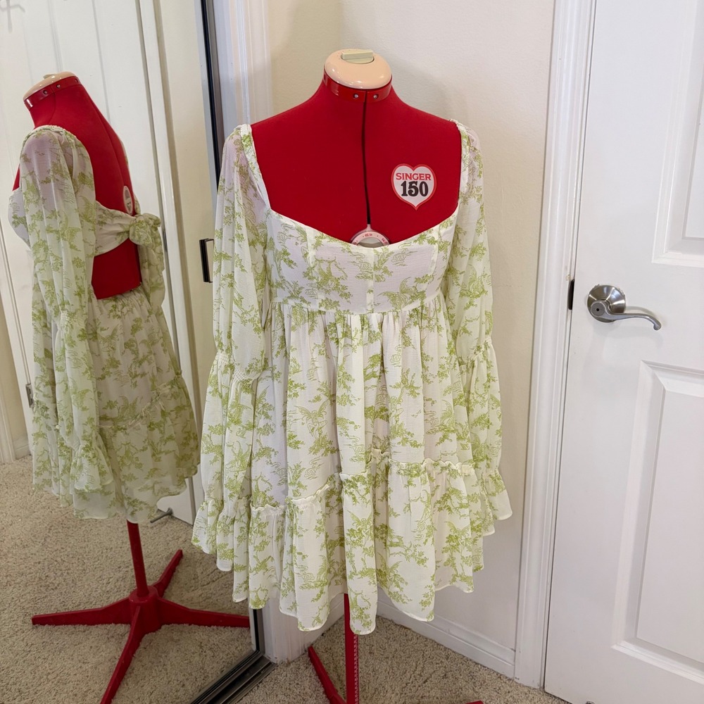 Urban Outfitters Green Fairy Toile Babydoll Mini Dress Tie Back Long Sleeve M